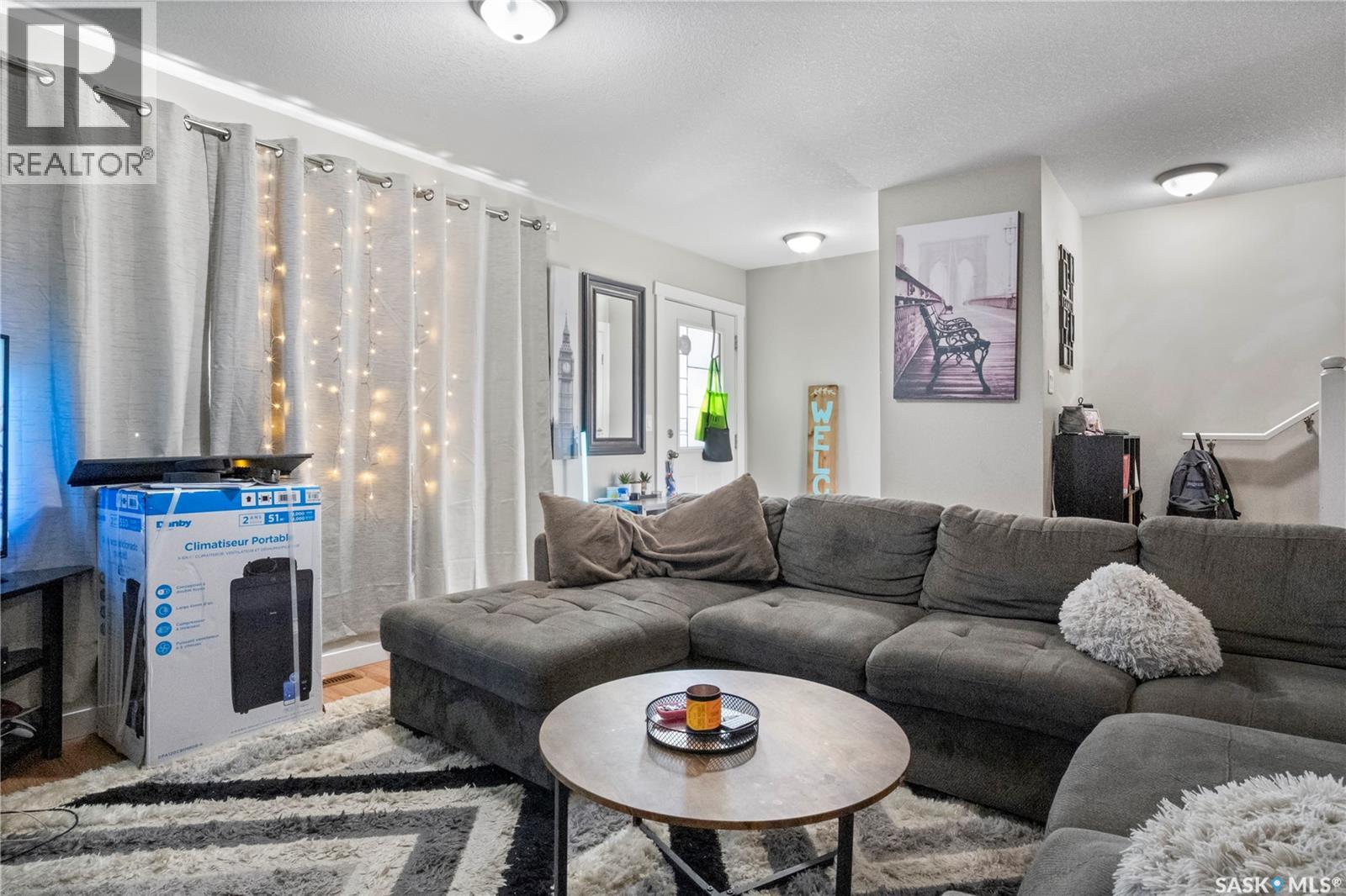 753 Rae STREET - 9