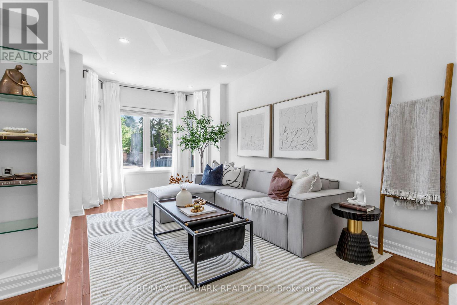 62 DONCASTER AVENUE - 10