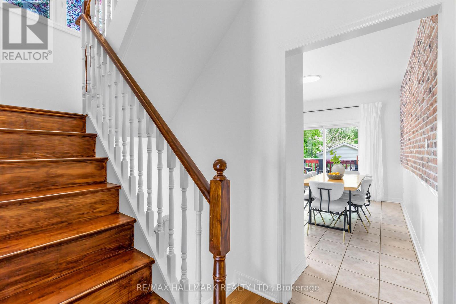 62 DONCASTER AVENUE - 11