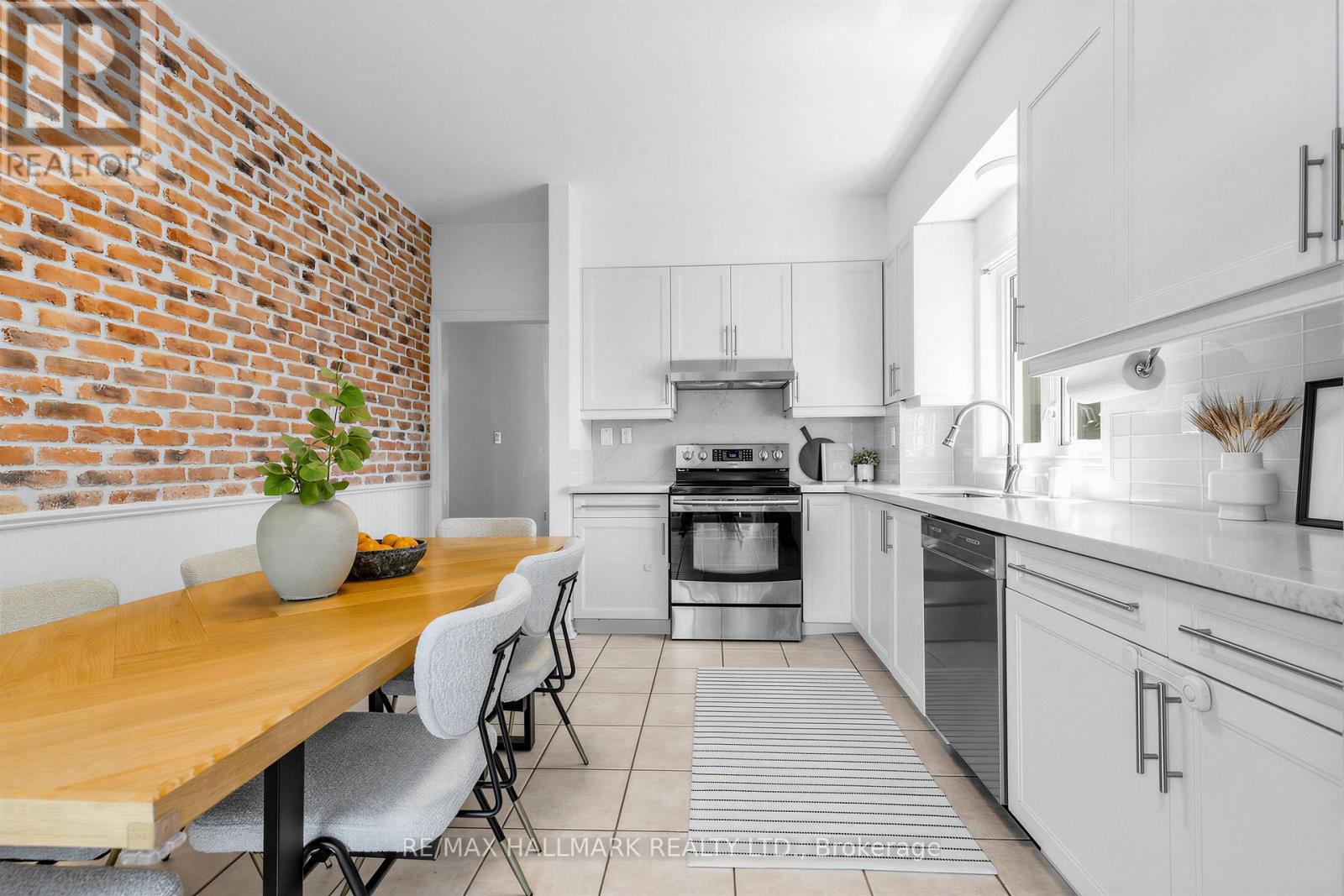 62 DONCASTER AVENUE - 17