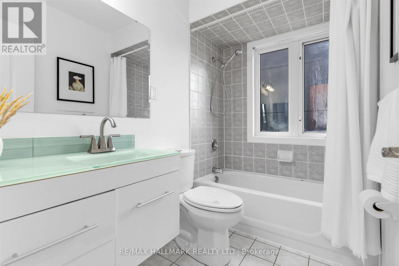 62 DONCASTER AVENUE - 20