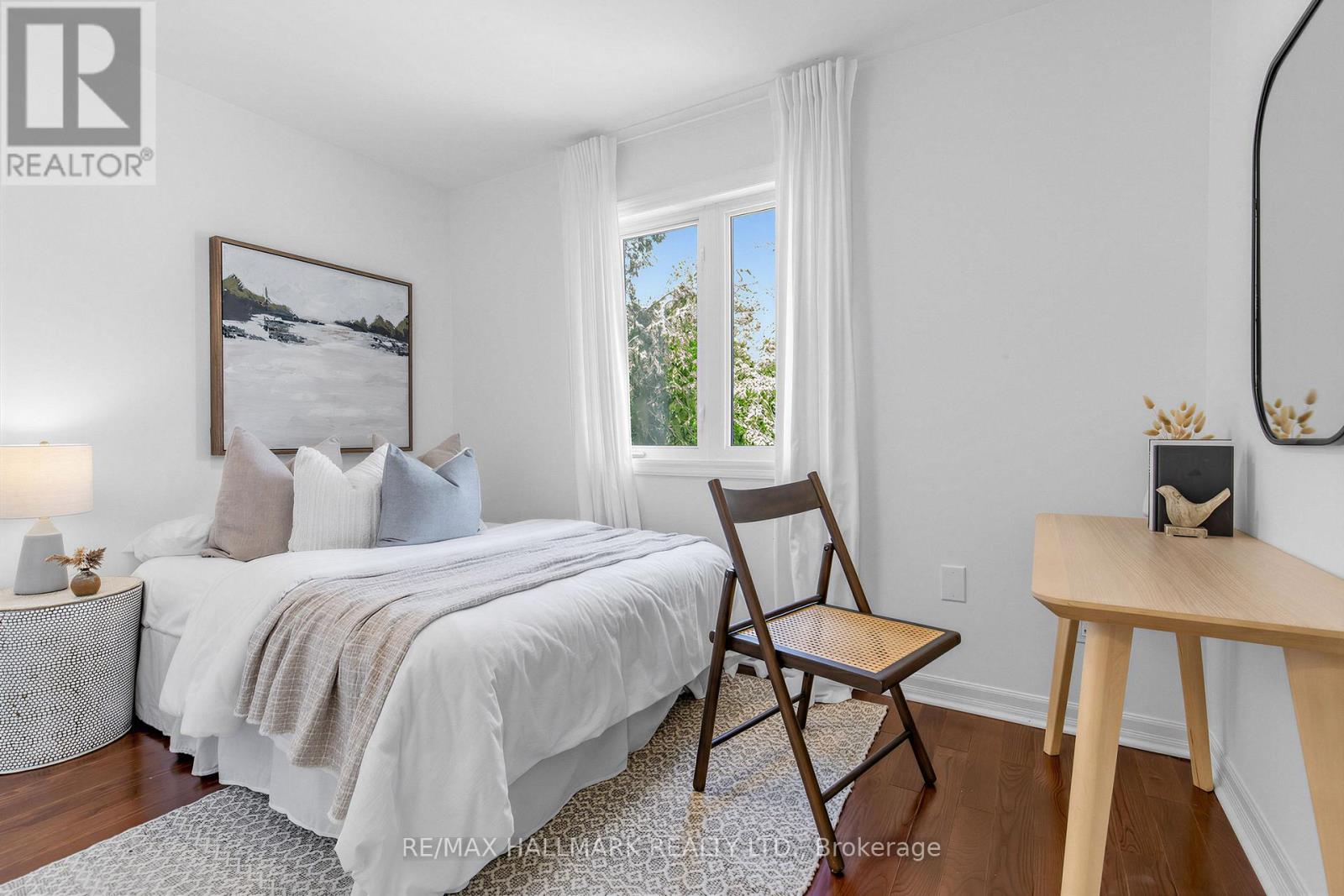 62 DONCASTER AVENUE - 22