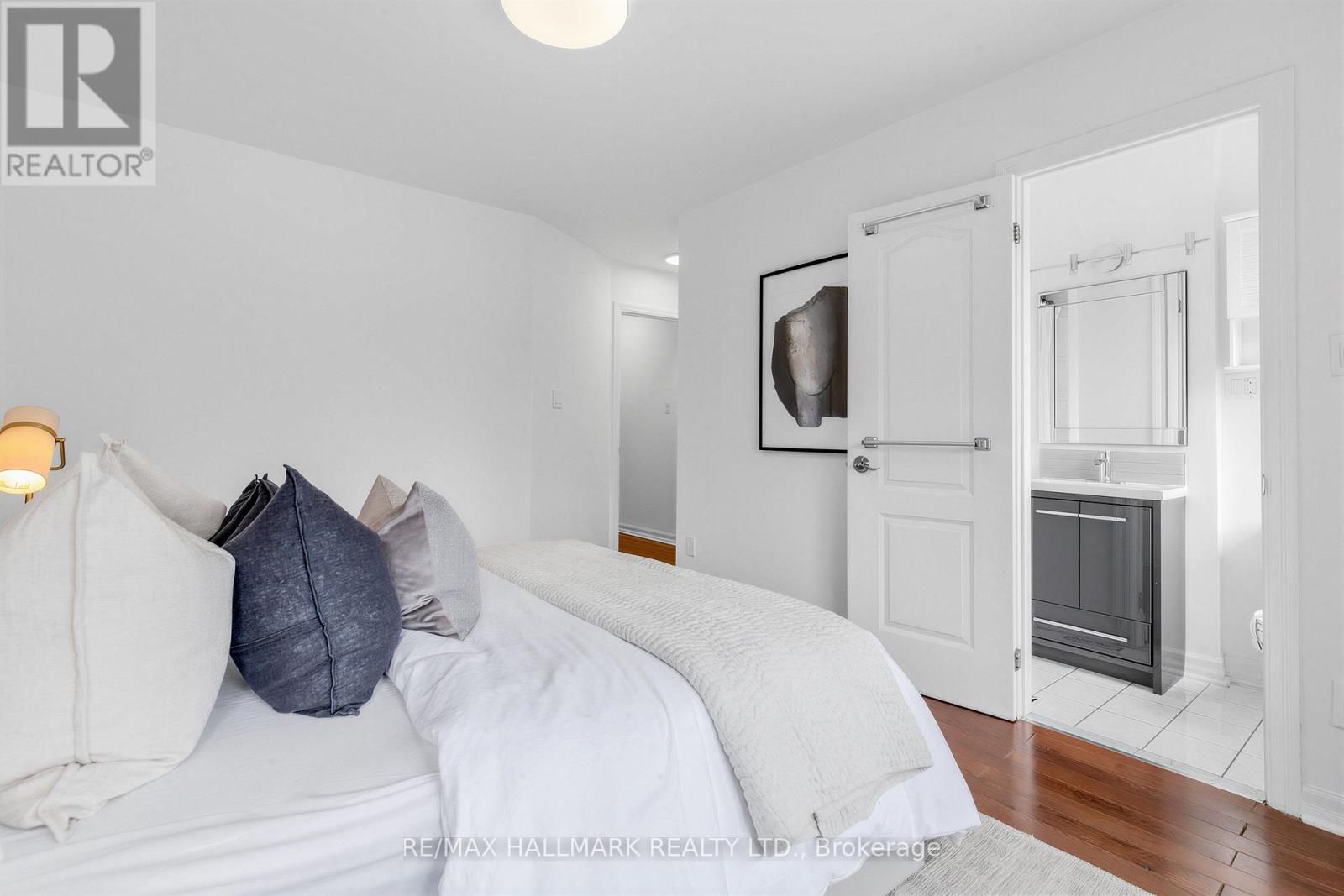 62 DONCASTER AVENUE - 27