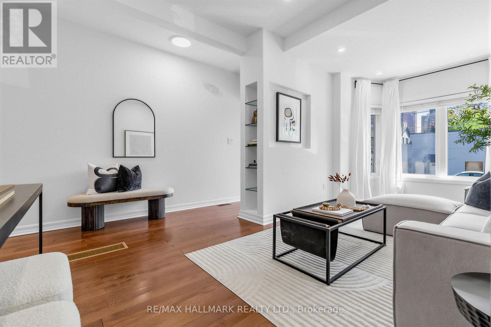 62 DONCASTER AVENUE - Image 3
