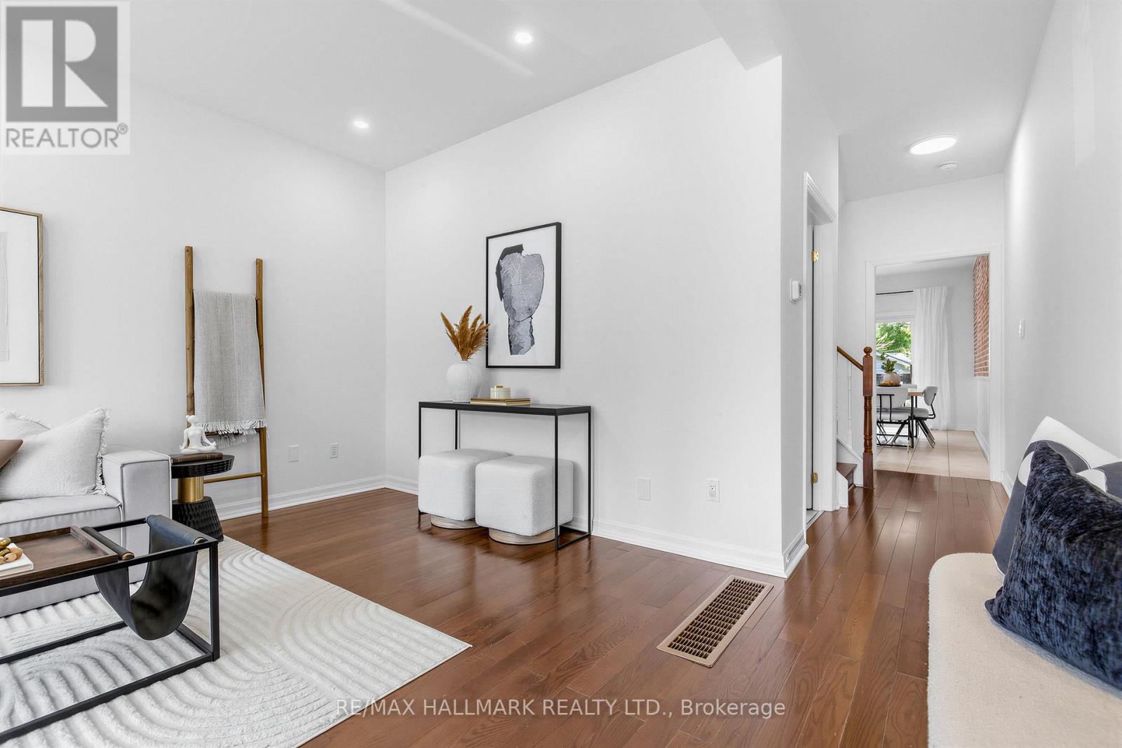 62 DONCASTER AVENUE - 6