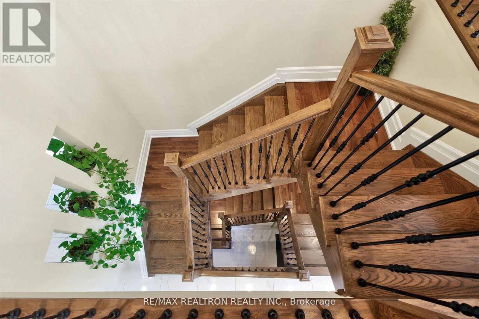 1001 GORHAM STREET - 25