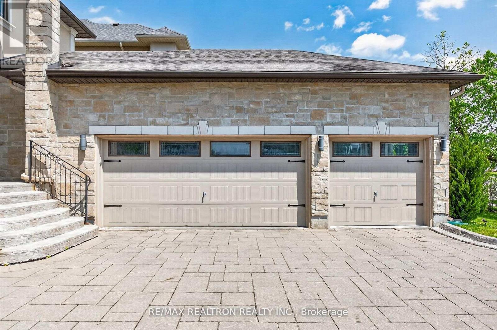 1001 GORHAM STREET - 3