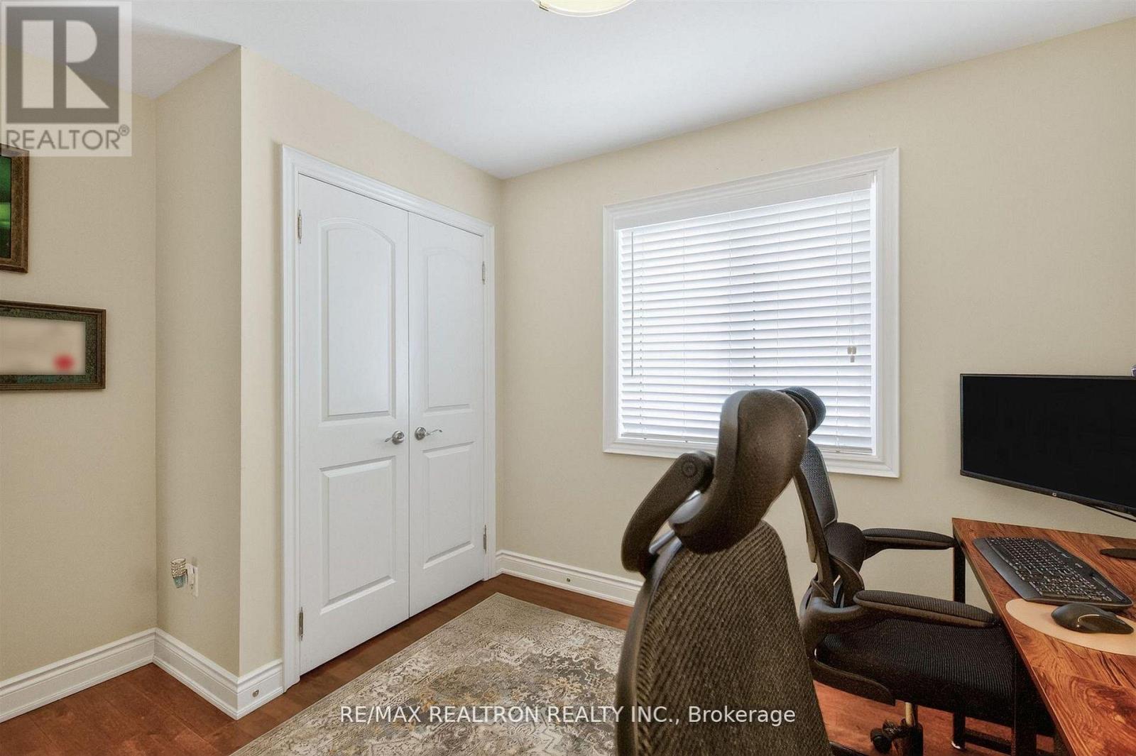 1001 GORHAM STREET - 34