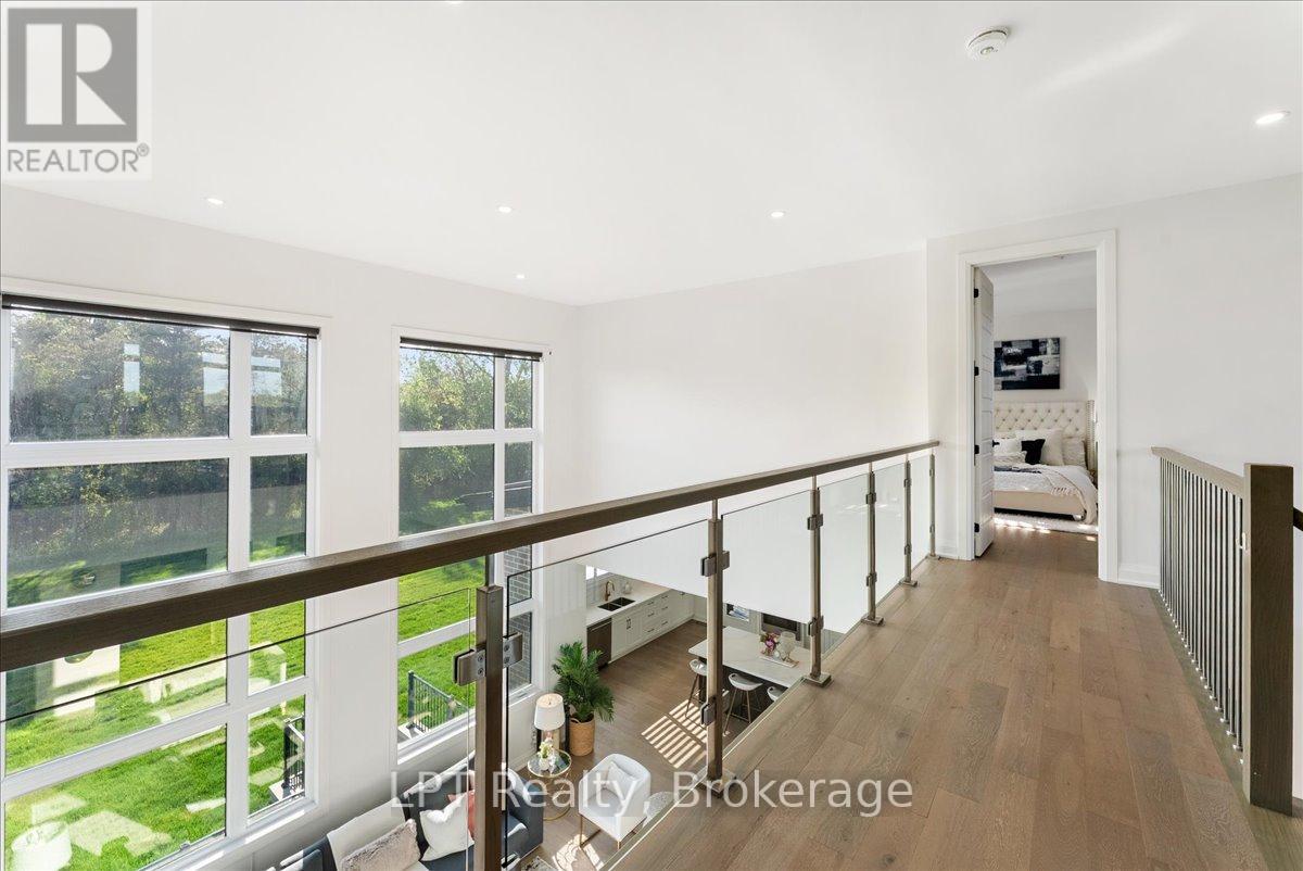 67 CHARLES TILLEY CRESCENT - 30