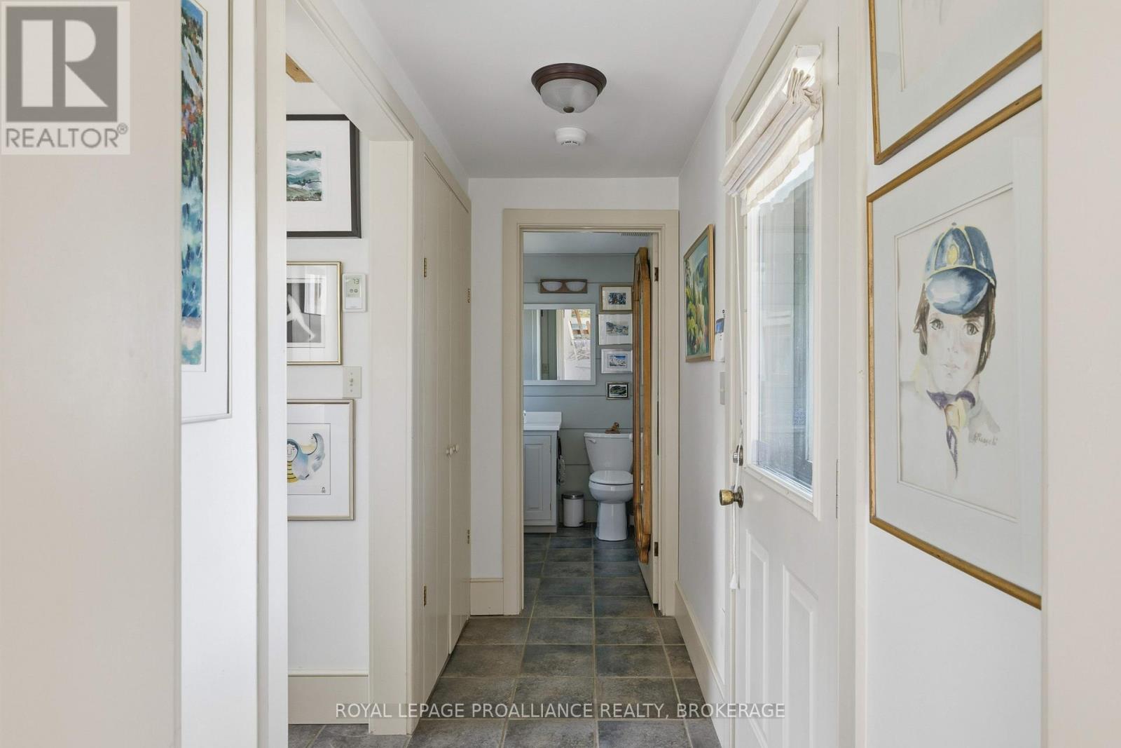10 DRUMMOND STREET E - 20