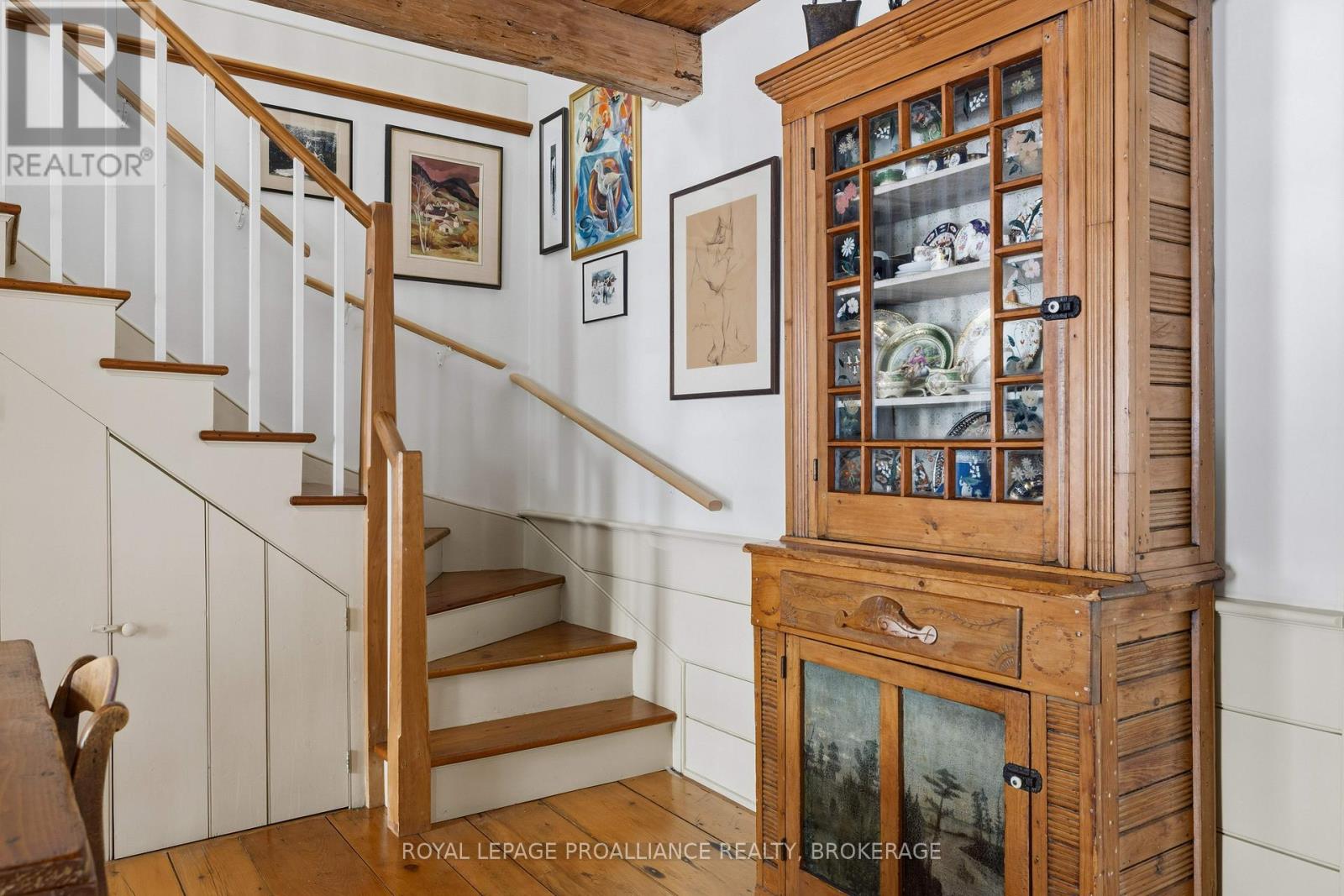 10 DRUMMOND STREET E - 26
