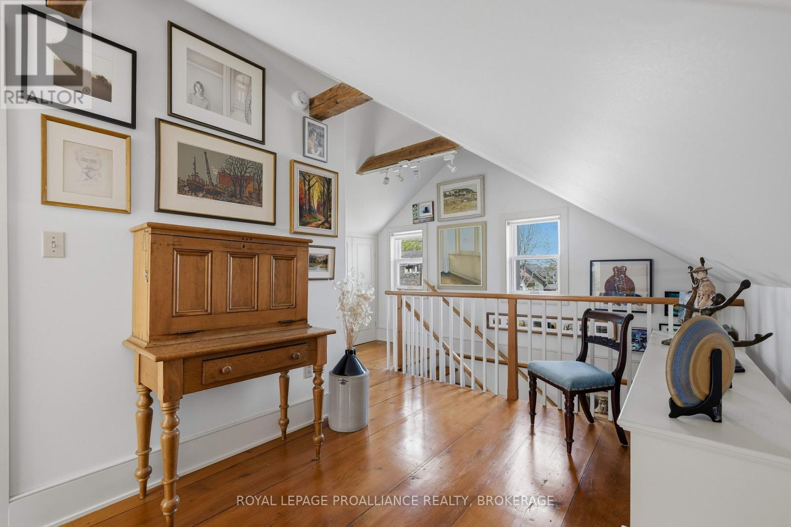 10 DRUMMOND STREET E - 28