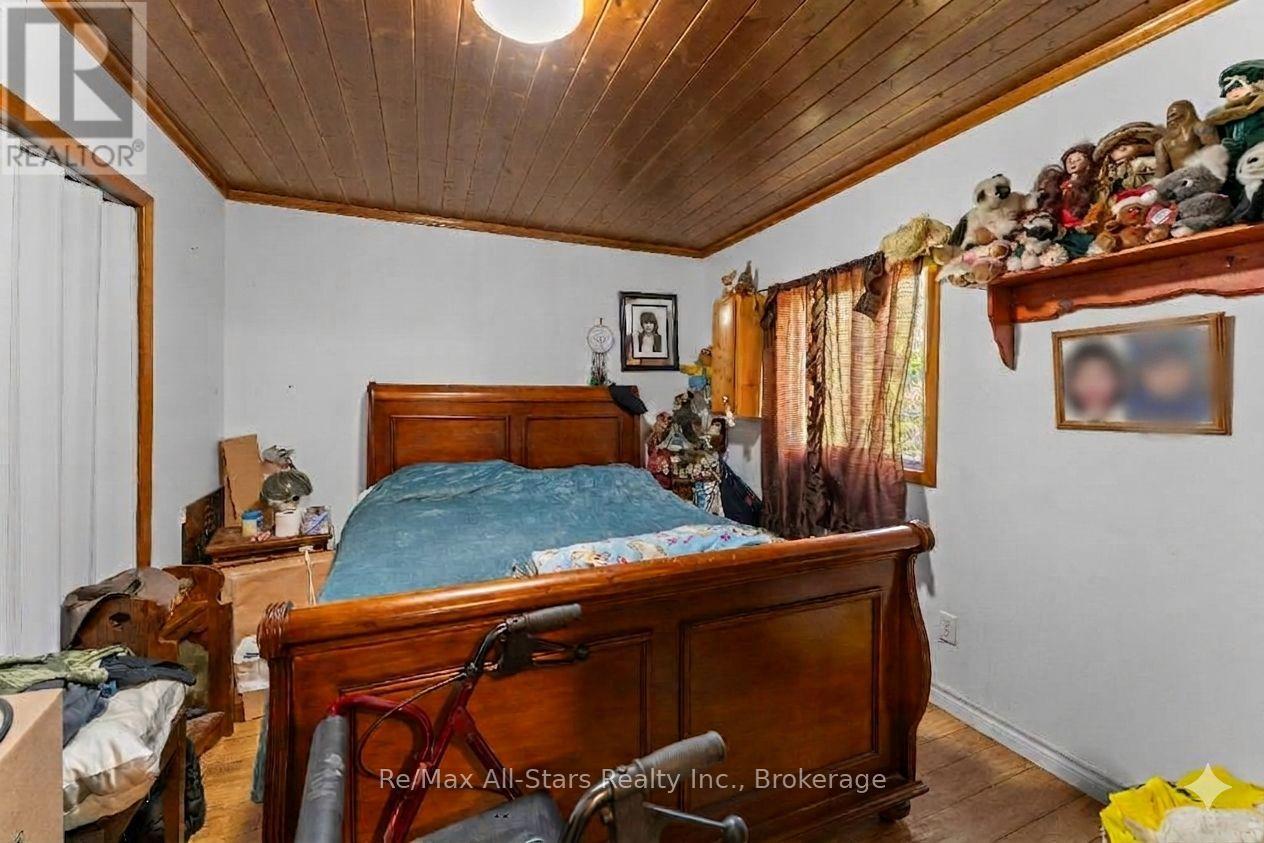 2170 BUCKSLIDE ROAD - 10