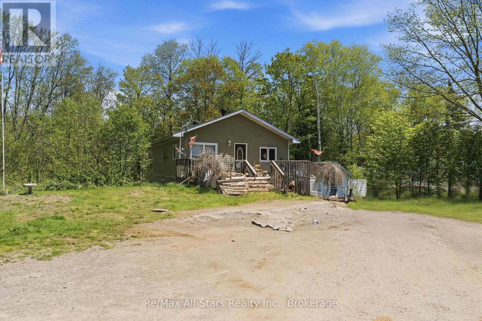 2170 BUCKSLIDE ROAD - 3