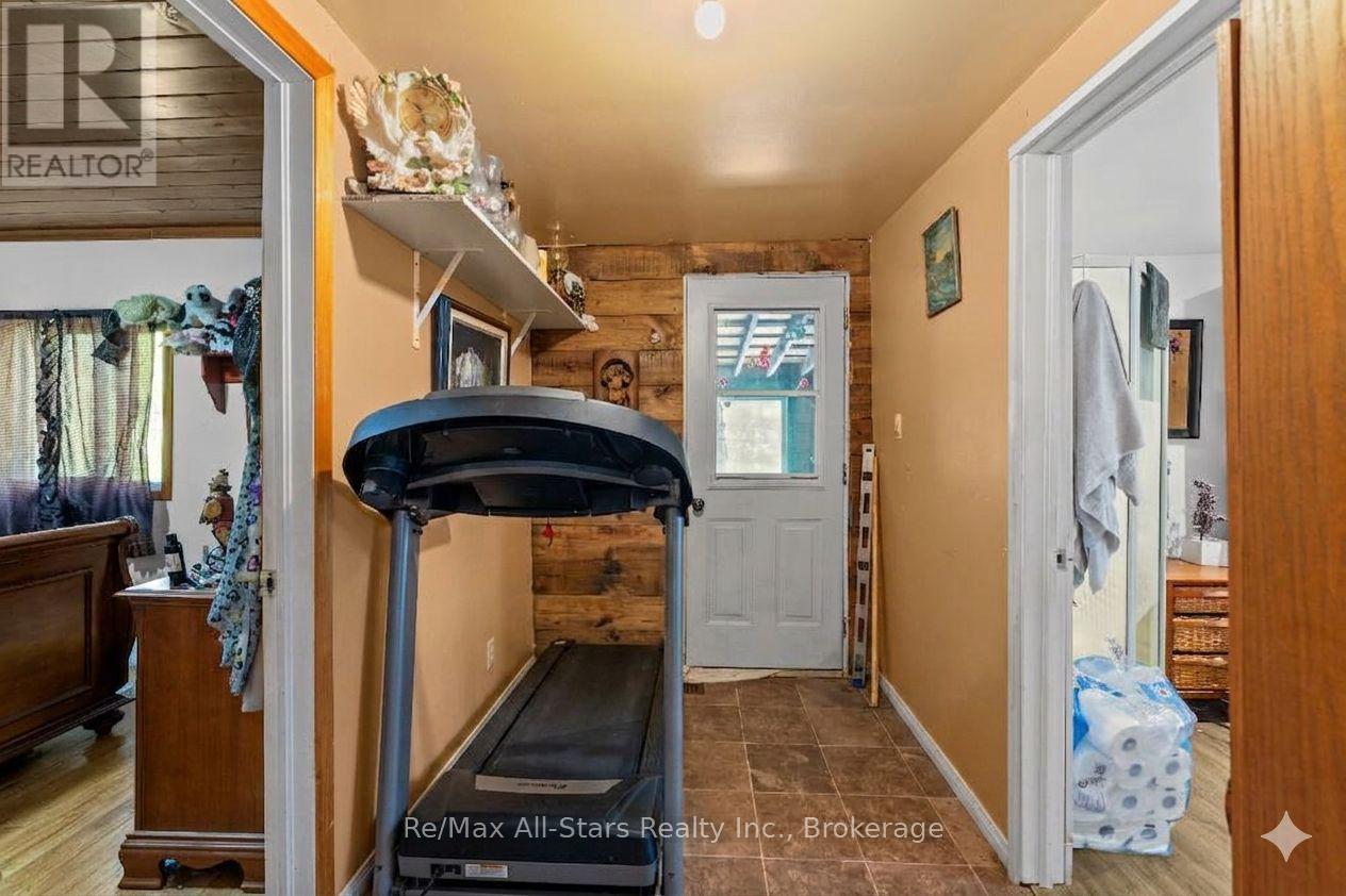 2170 BUCKSLIDE ROAD - 8