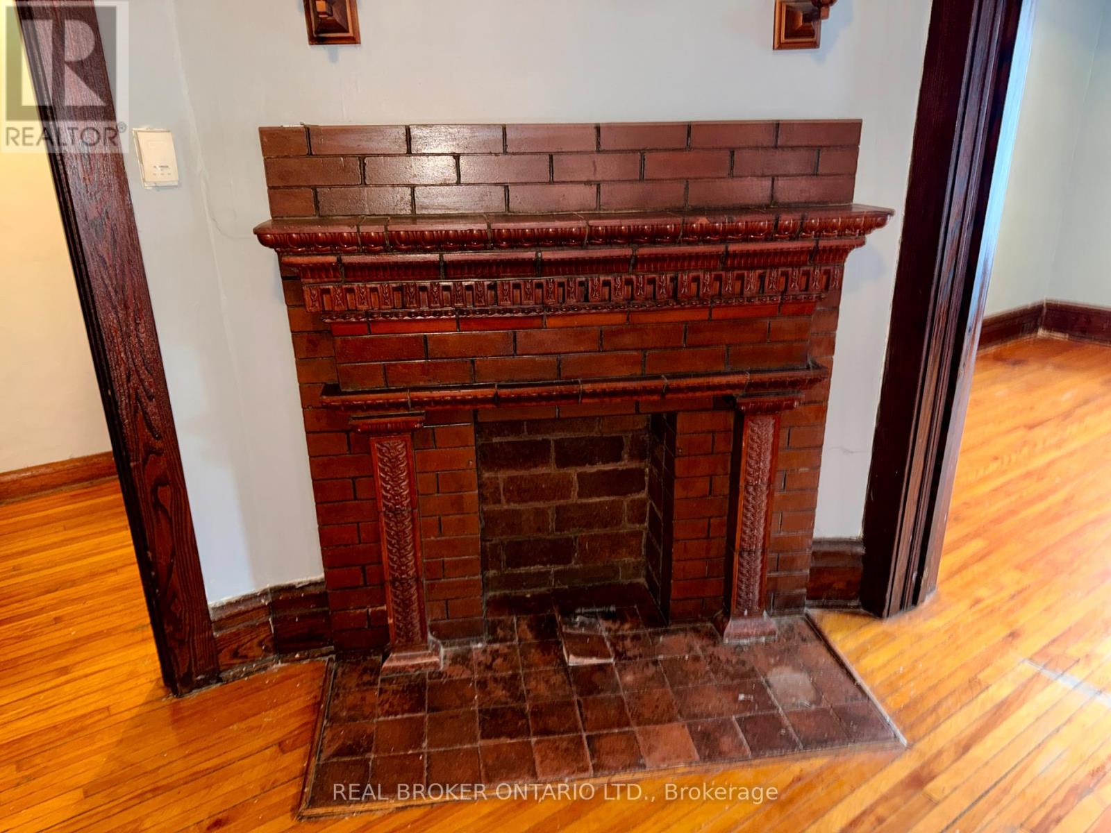 28 GROVE STREET - 6