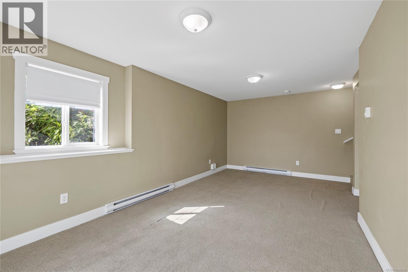 921 Sarum Rise Way - 24