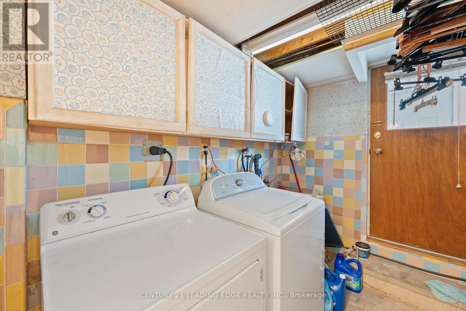 881 BLAIRHOLM AVENUE - 47