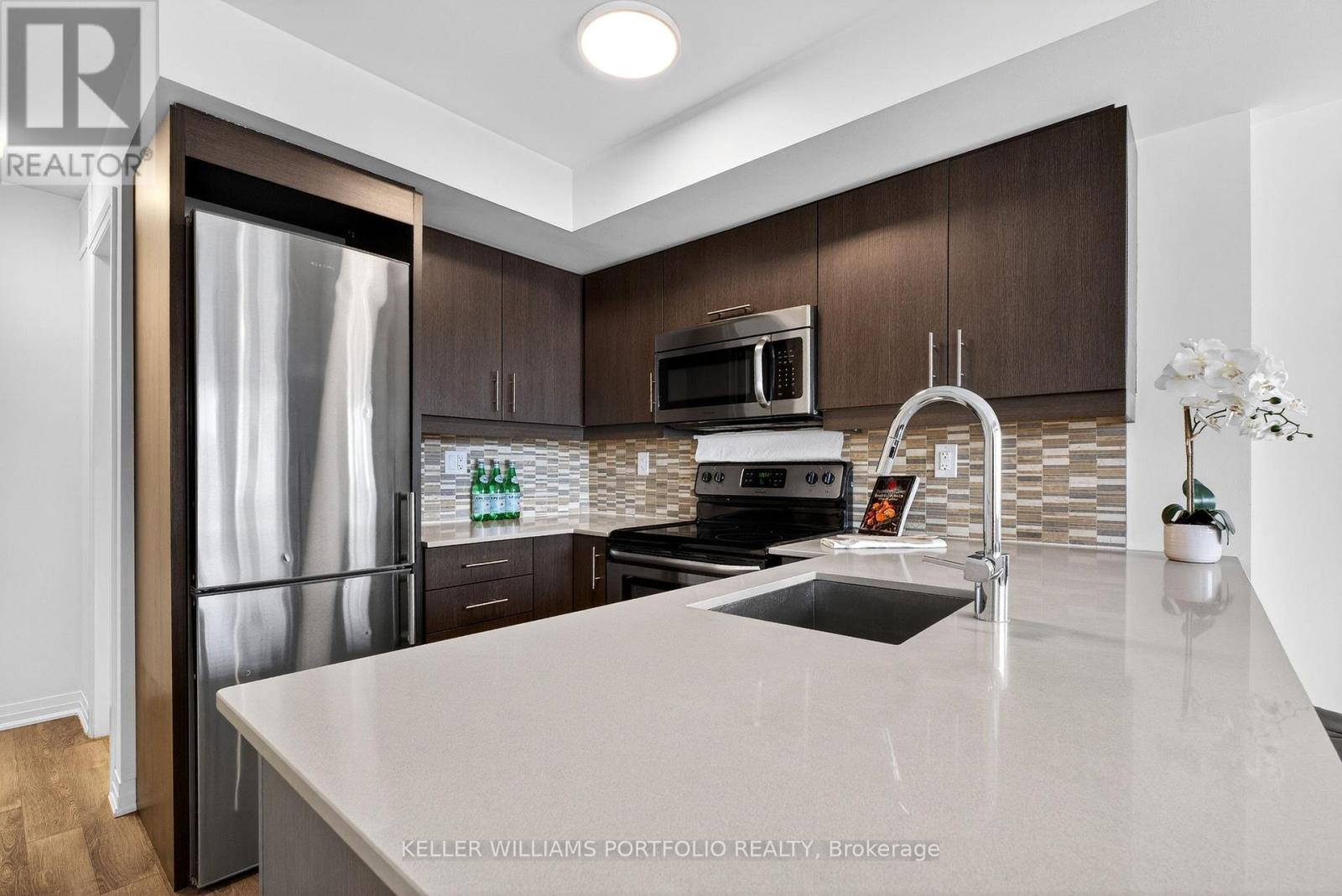 #7 171 WILLIAM DUNCAN ROAD - 6