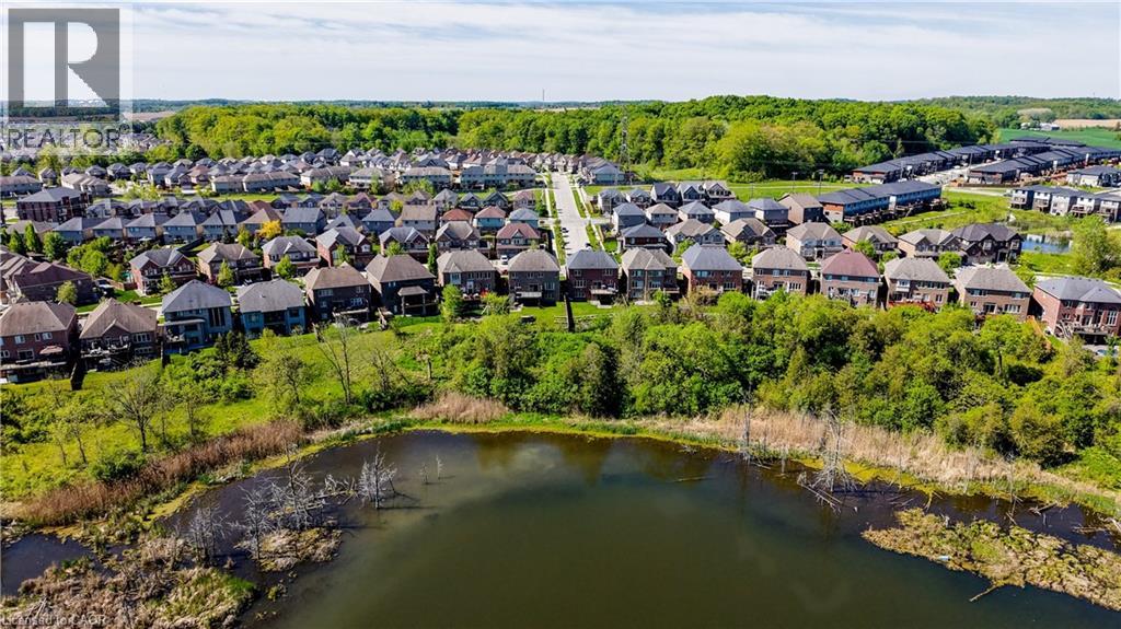 268 EVENS POND Crescent - 38