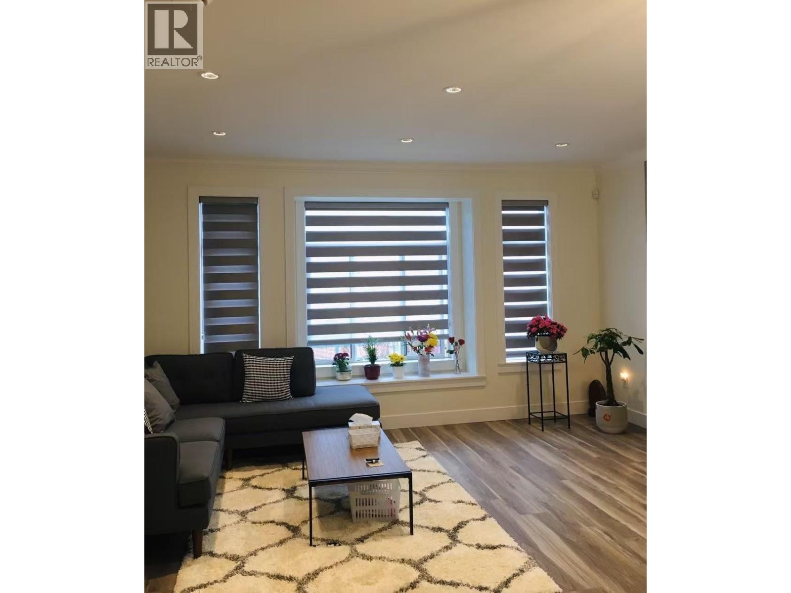 2822 GLEN Drive - photo 2