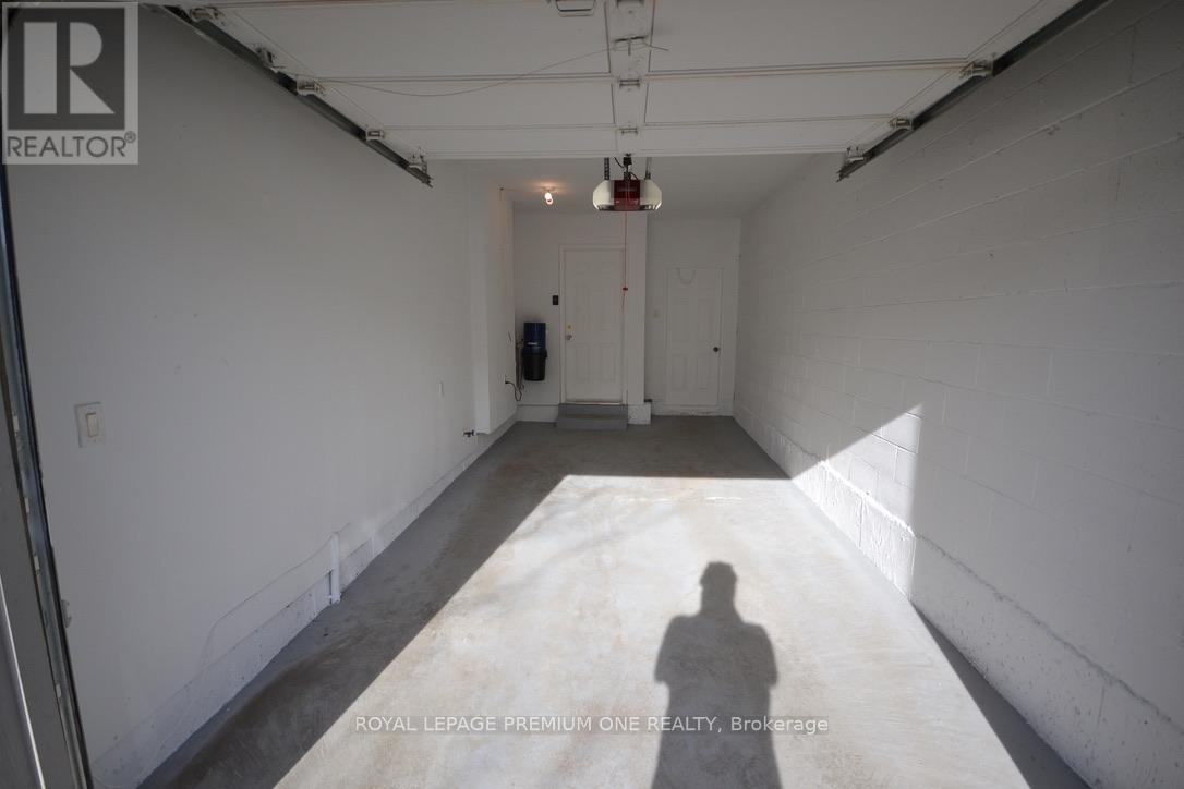94 ALEXIE WAY - 33