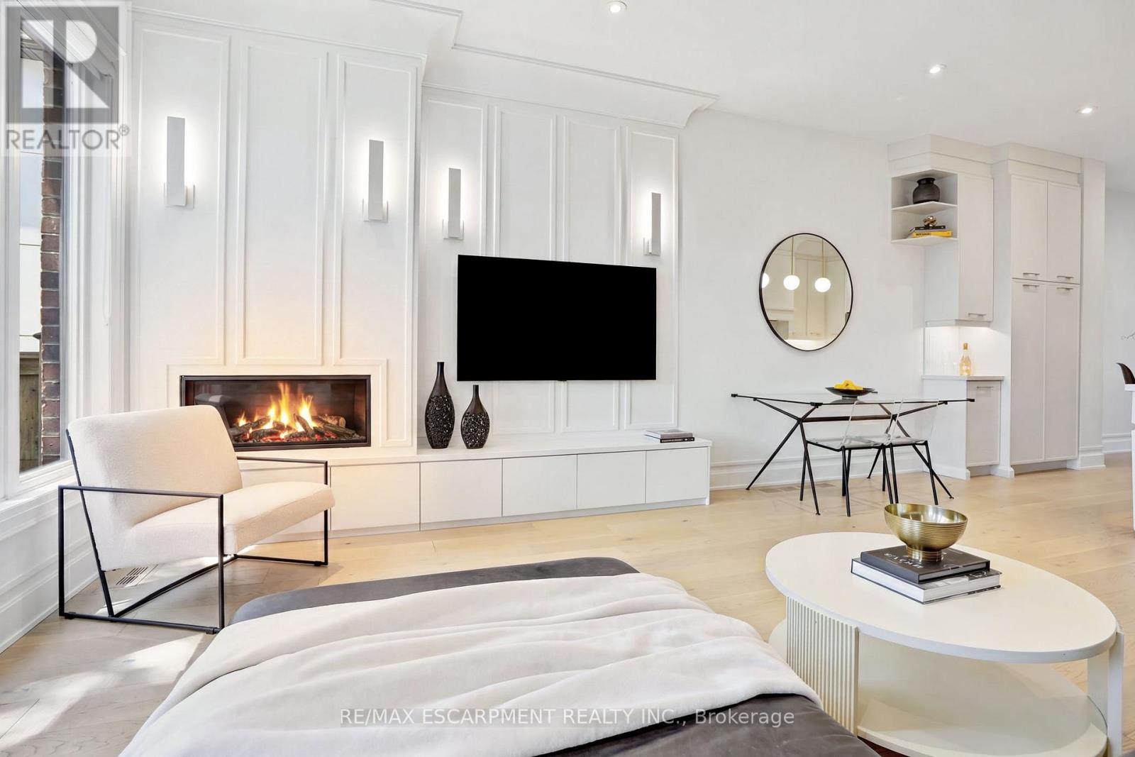 38A MAPLE AVENUE N - 13
