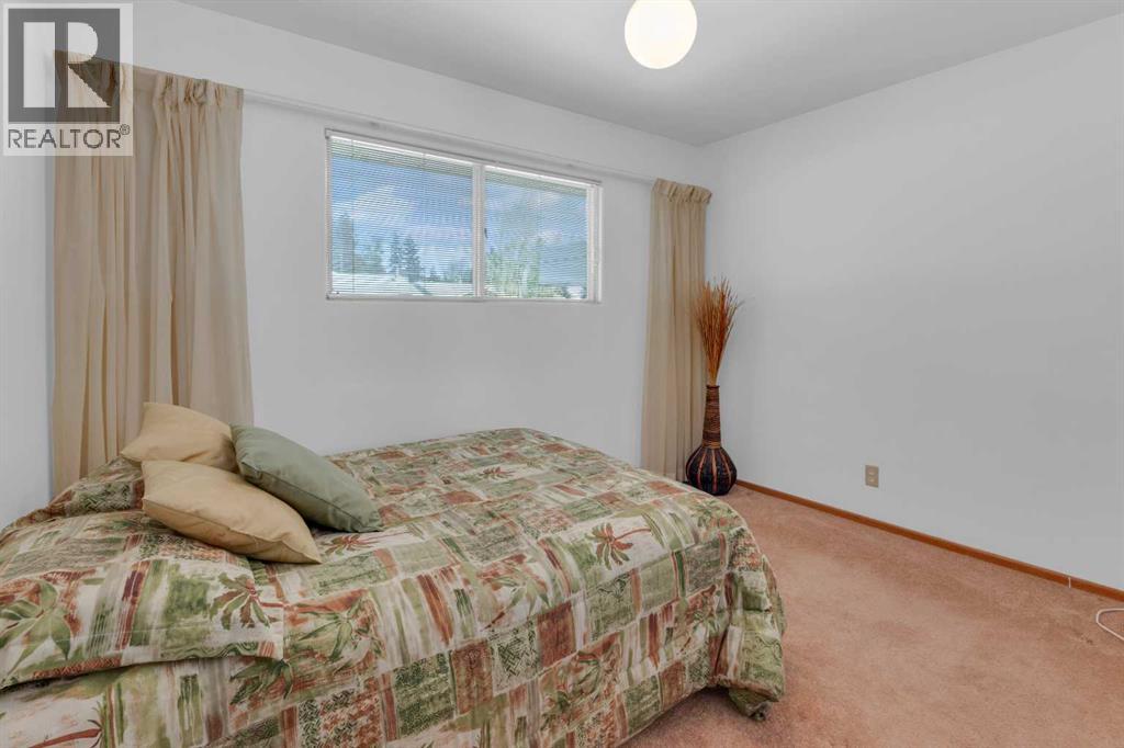 1031 Thorneycroft Drive NW - 18