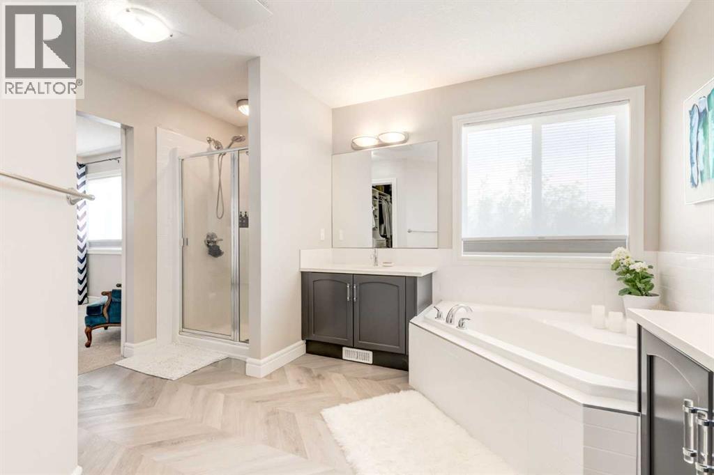 335 Morningside Crescent SW - 30