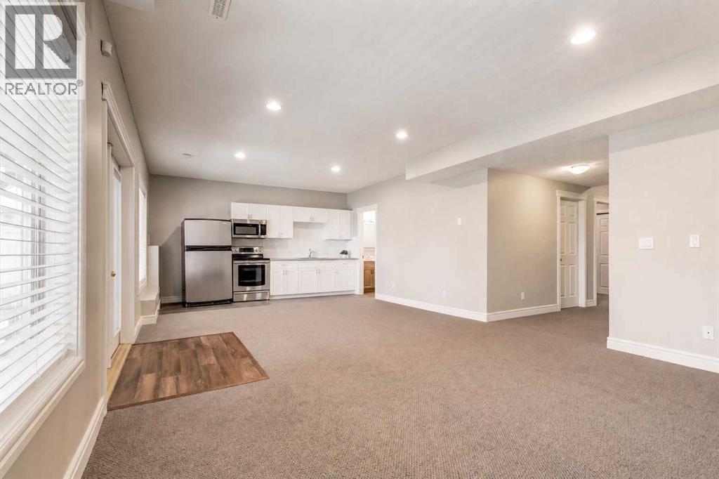 335 Morningside Crescent SW - 35