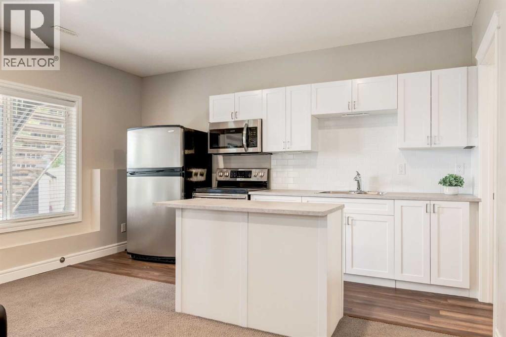 335 Morningside Crescent SW - 37