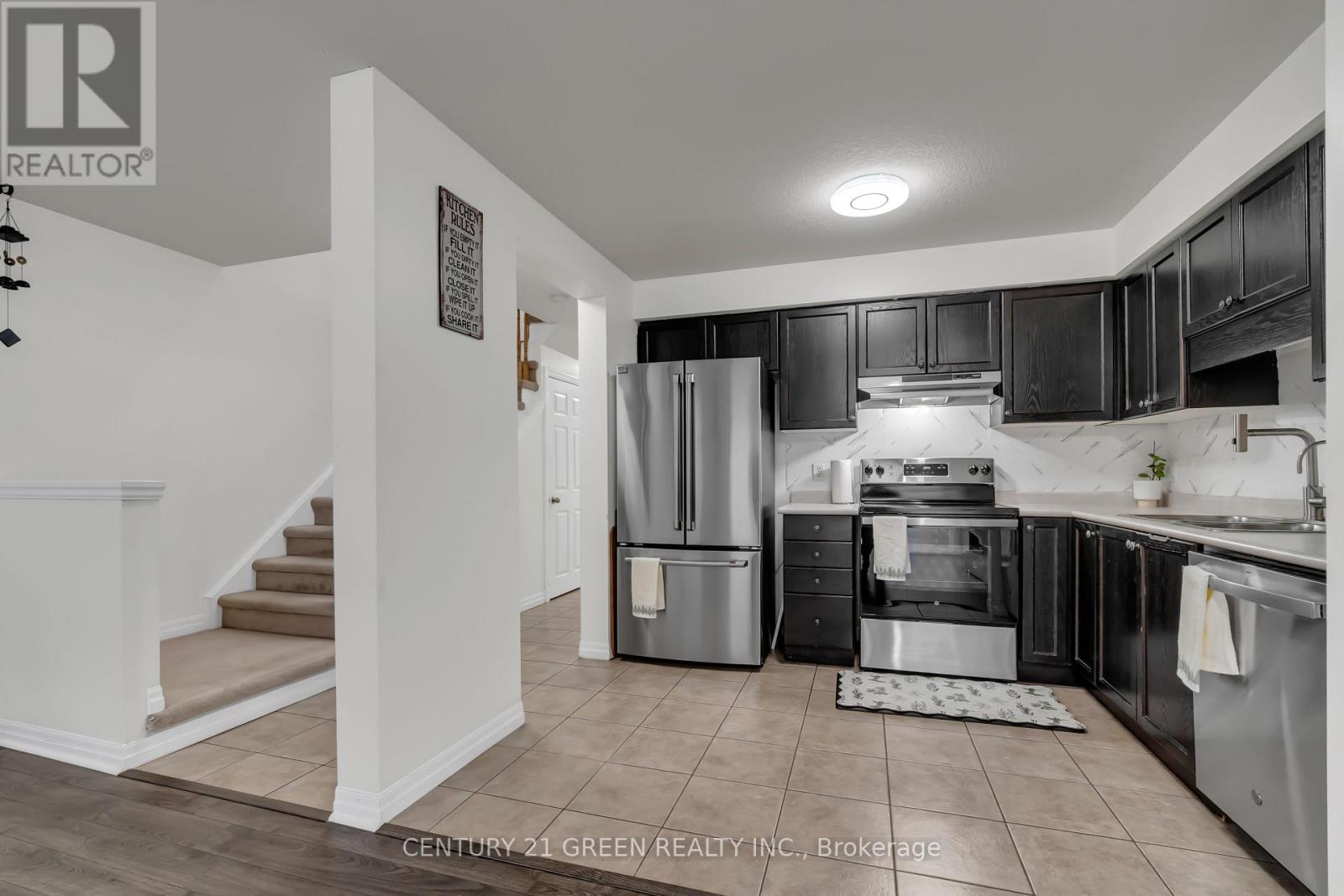 54 ROCKCLIFFE DRIVE - 10