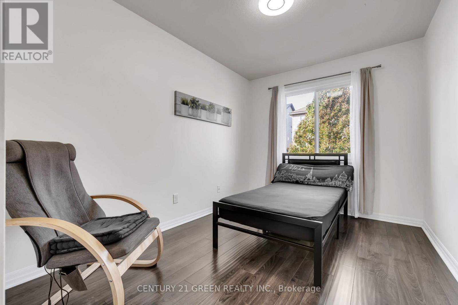 54 ROCKCLIFFE DRIVE - 20
