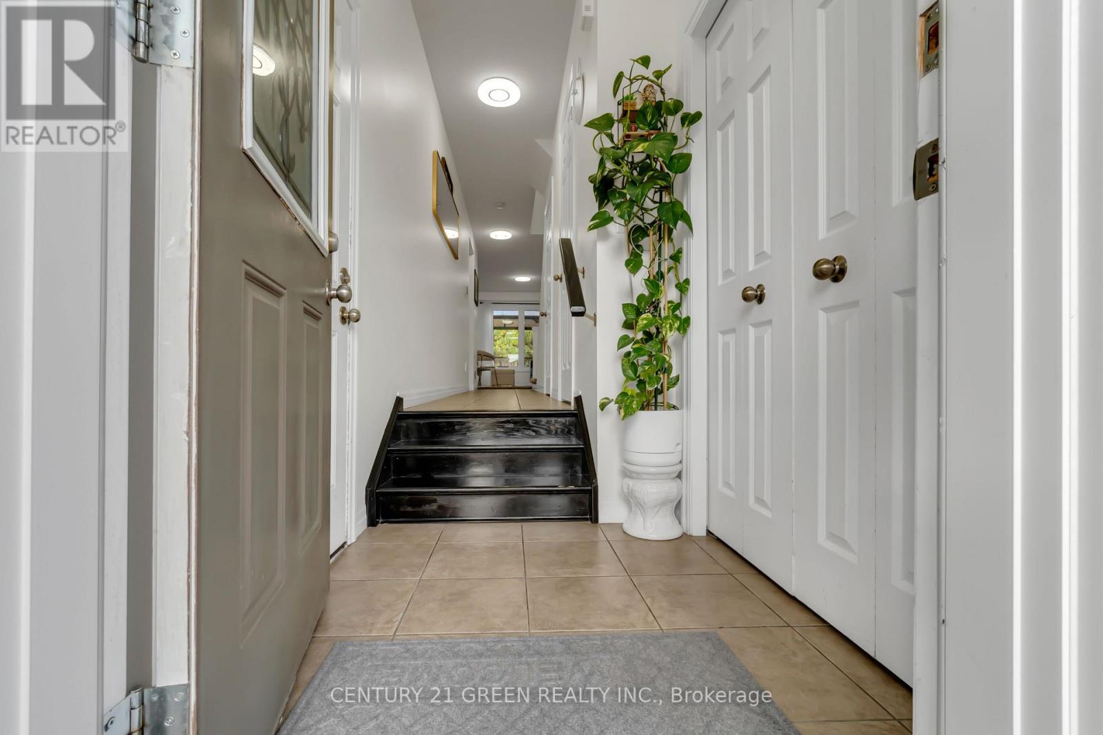 54 ROCKCLIFFE DRIVE - 3