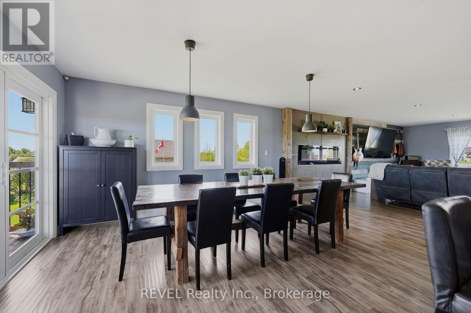 221 FARR STREET - 12