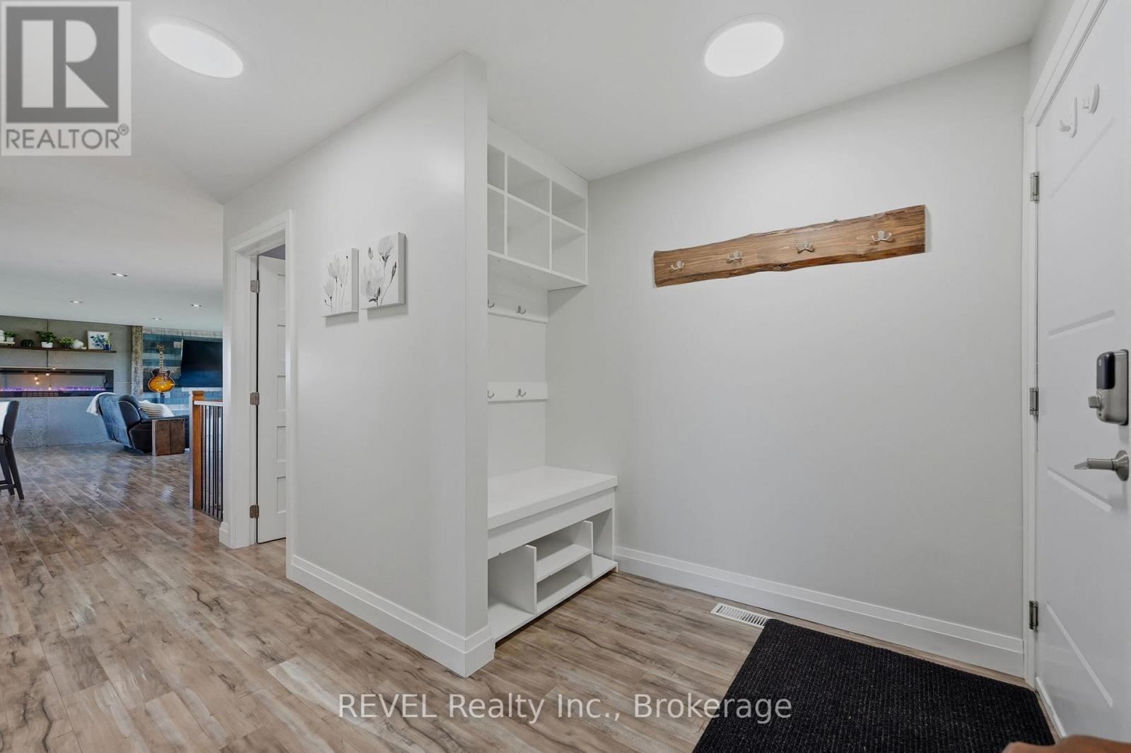 221 FARR STREET - 25