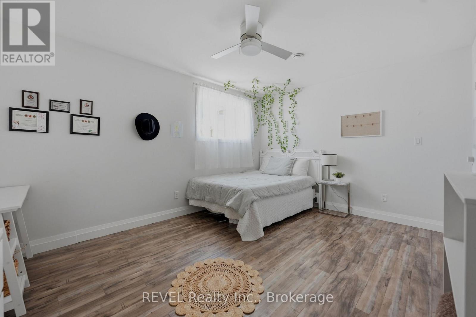 221 FARR STREET - 33