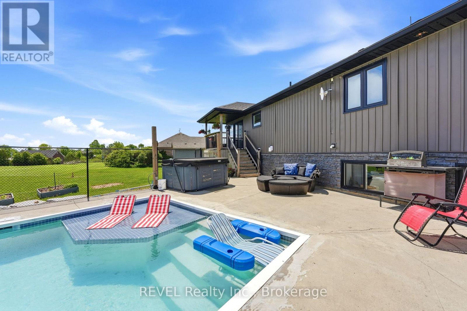 221 FARR STREET - 43