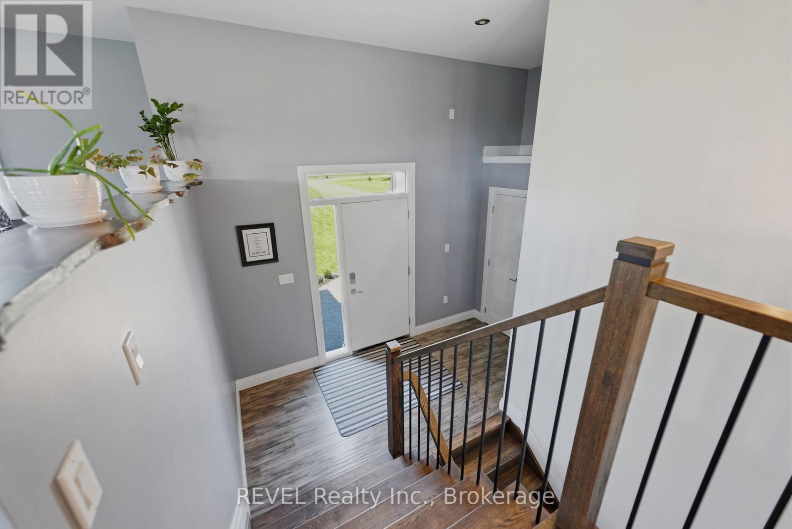 221 FARR STREET - 5