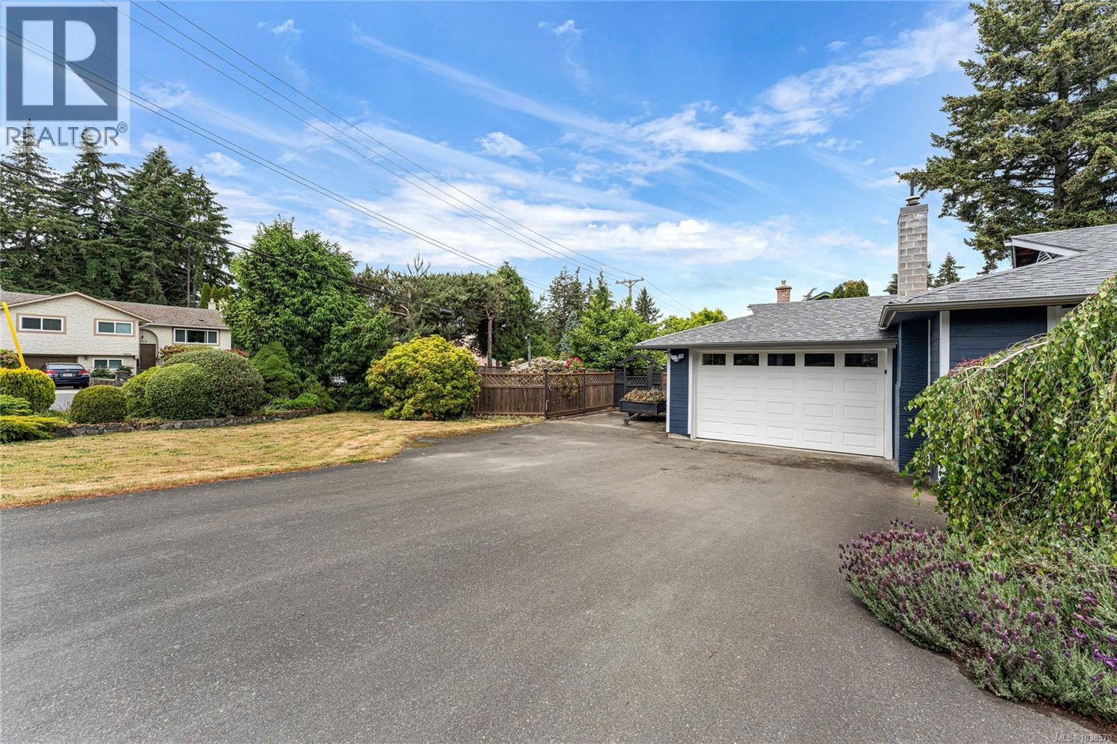 2280 Aldeane Ave - 22