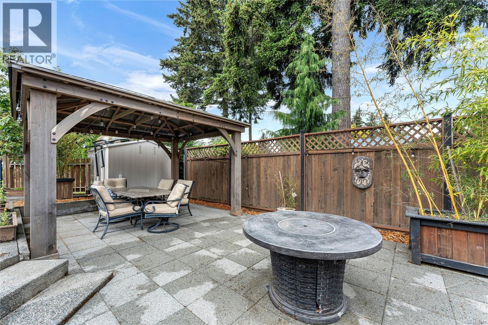 2280 Aldeane Ave - 33