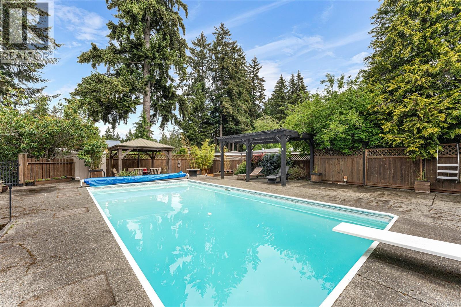 2280 Aldeane Ave - 4