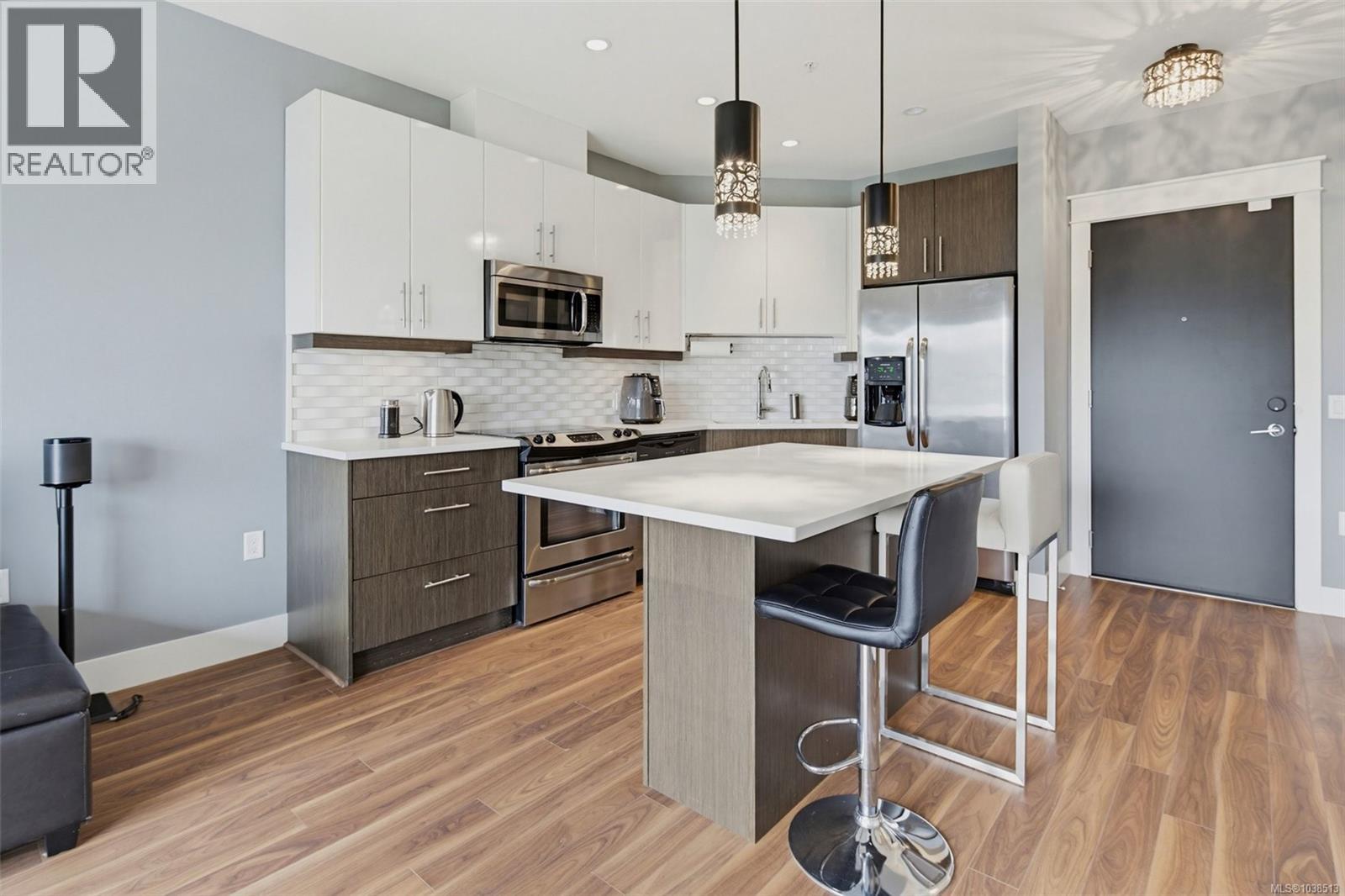 #505 742 Travino Lane - 11