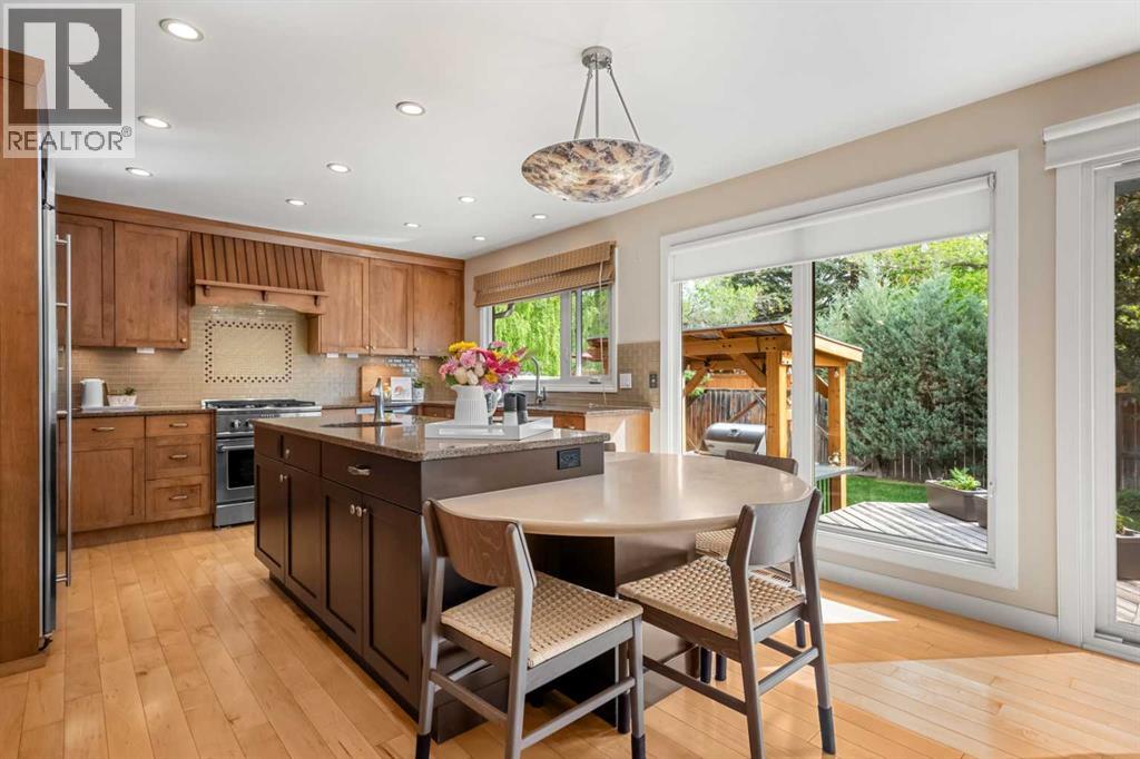 612 Lake Simcoe Close SE - 13