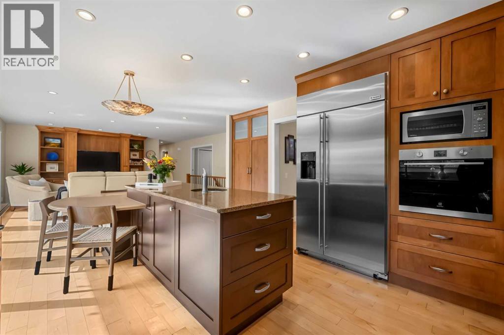 612 Lake Simcoe Close SE - 14