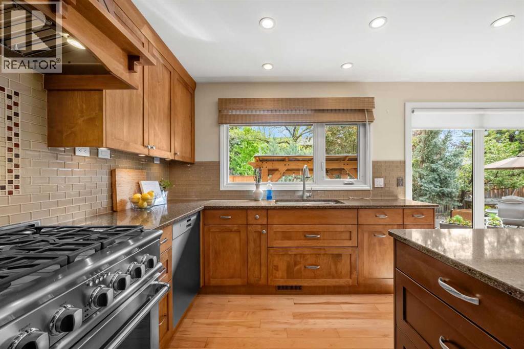 612 Lake Simcoe Close SE - 17