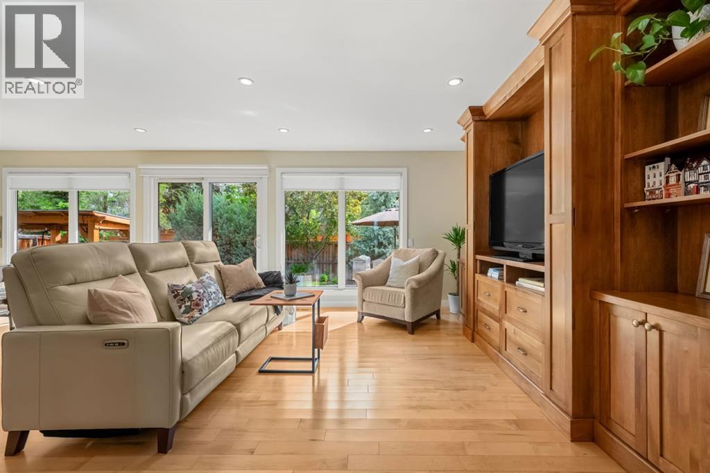 612 Lake Simcoe Close SE - 20