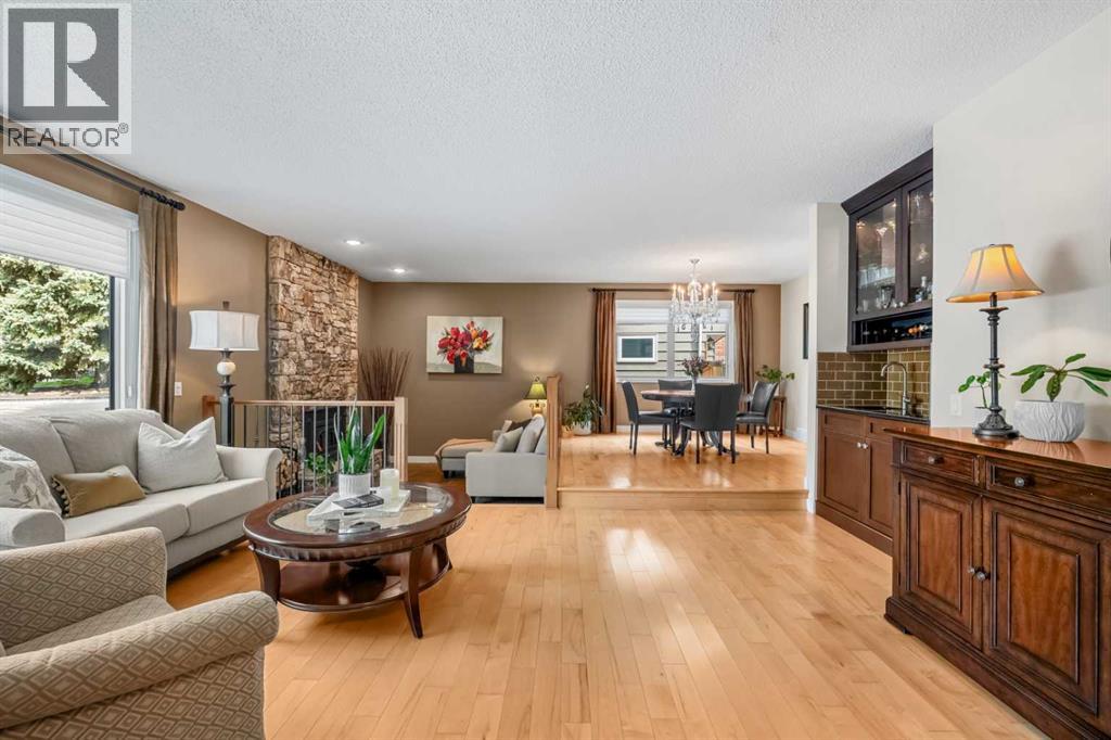 612 Lake Simcoe Close SE - 5