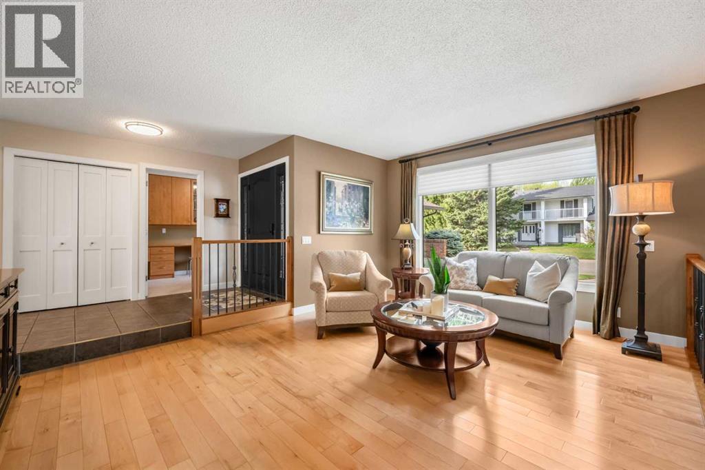 612 Lake Simcoe Close SE - 7