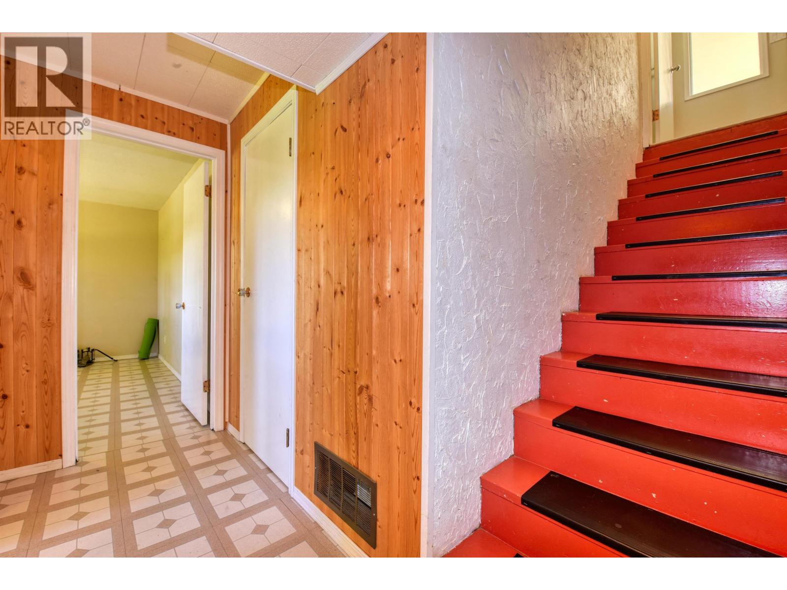 1245 CLARKE AVENUE - 16